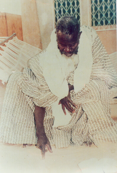 cheikh saliou mback&egrave; khalife generale de tous les mourides maname borom diamono